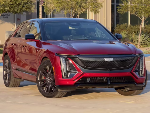 2026 Cadillac Lyriq-V