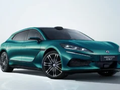 BYD zor bir dönemden geçiyor. Yine de bu yıl Çin dışında 1,5 milyon otomobil satmayı planlıyor.